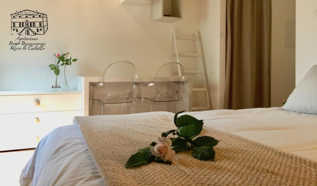 Agriturismo Borgo Buzzaccarini Rocca Di Castello モンセーリチェ エクステリア 写真
