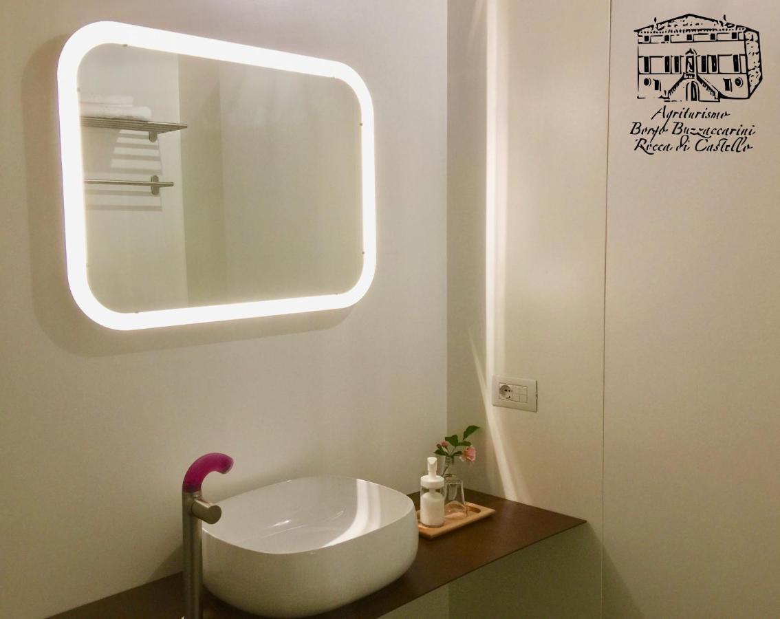 Agriturismo Borgo Buzzaccarini Rocca Di Castello モンセーリチェ エクステリア 写真