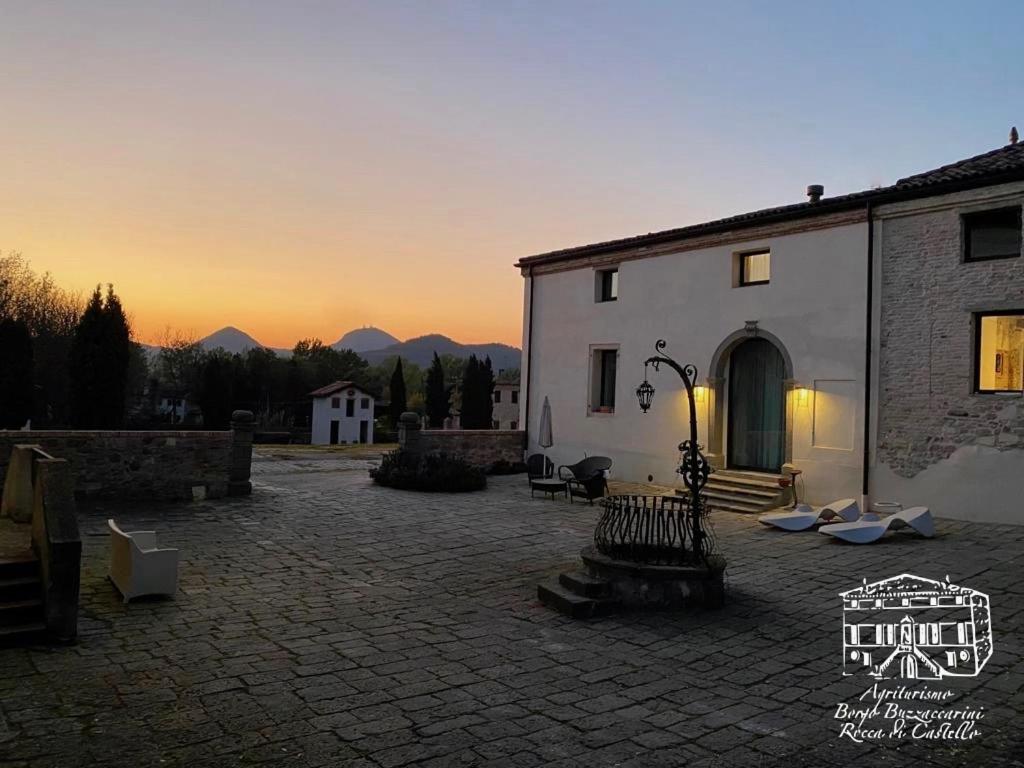 Agriturismo Borgo Buzzaccarini Rocca Di Castello モンセーリチェ エクステリア 写真
