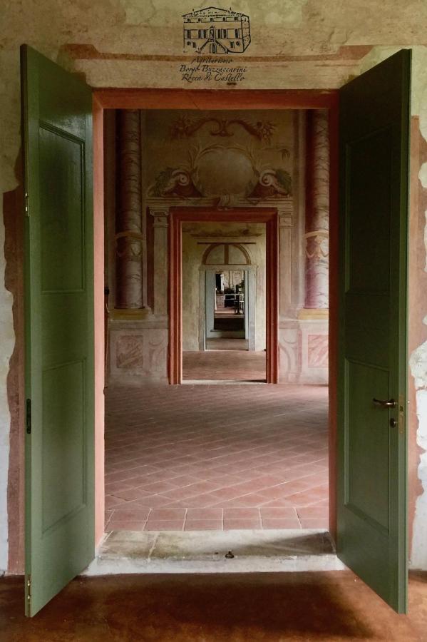 Agriturismo Borgo Buzzaccarini Rocca Di Castello モンセーリチェ エクステリア 写真