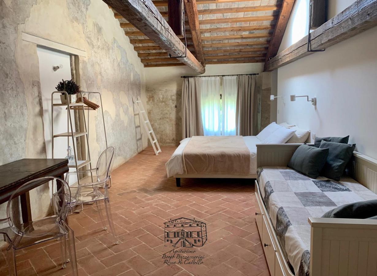Agriturismo Borgo Buzzaccarini Rocca Di Castello モンセーリチェ エクステリア 写真